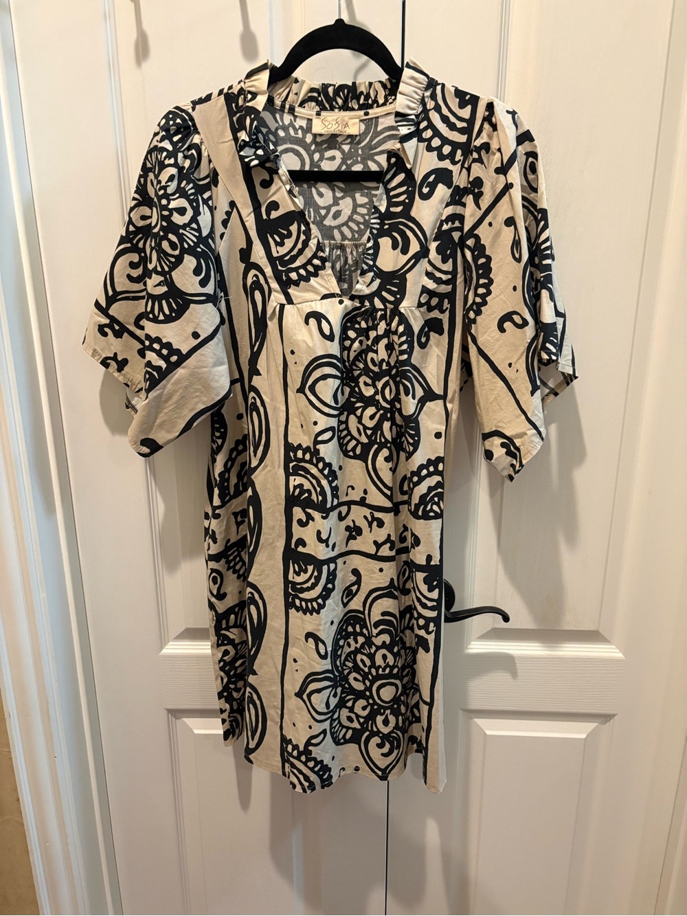 Cream & Black Floral Short Sleeve Mini Dress